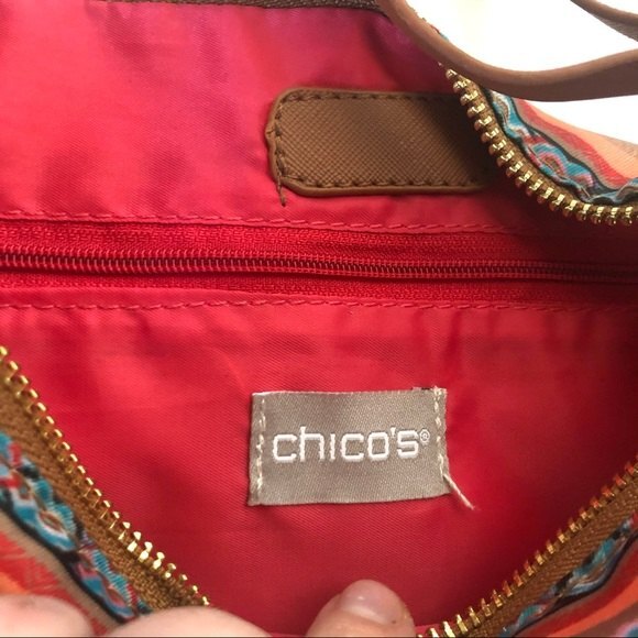 Chico’s Medallion Paisley Retro Print Crossbody Bag One Size - Picture 11 of 11